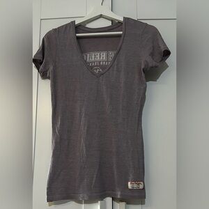 📚 True religion v-neck t-shirt